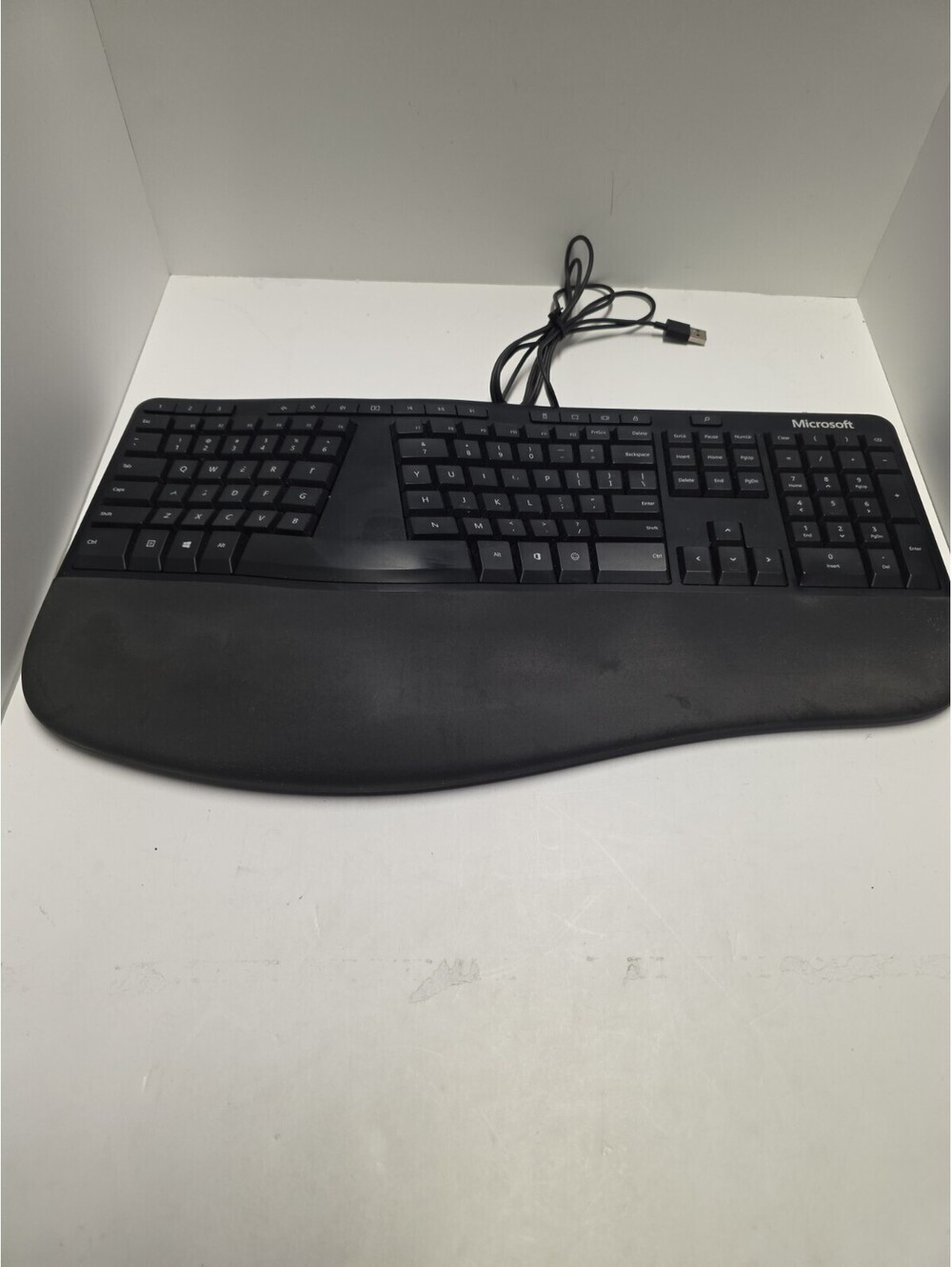 Microsoft LXM-00001 Model 1878 Wired USB 2.0 Ergonomic Keyboard Black